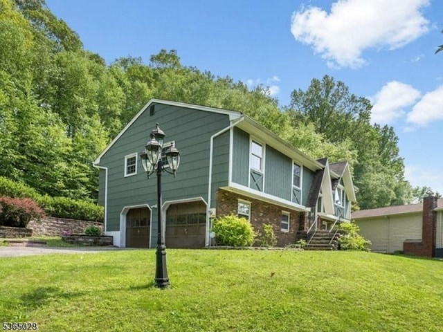 16 Seneca Trl, Randolph Twp, NJ 07869 - view of front of house with a front lawn and brick siding