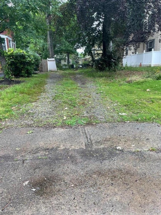 64 Beech St, East Orange City, NJ 07018