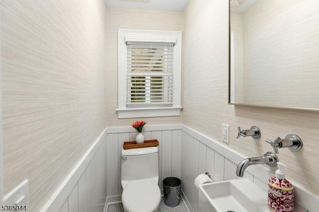 849 Bradford Ave, Westfield Town, NJ 07090 - half bathroom featuring toilet and a wainscoted wall