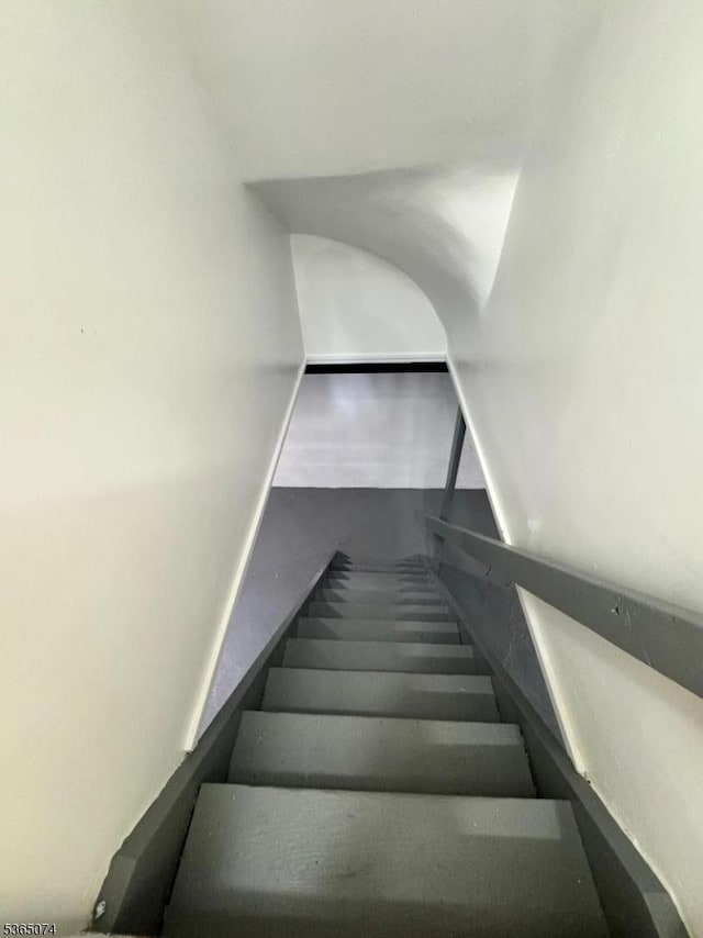 882 Lafayette Ave, Hawthorne Boro, NJ 07506 - stairway with baseboards