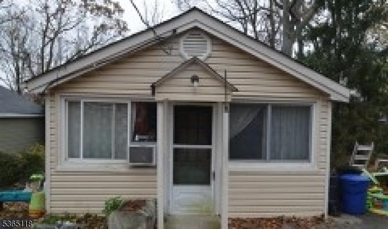 8 Cornell Way, Hopatcong Boro, NJ 07843 - view of outbuilding