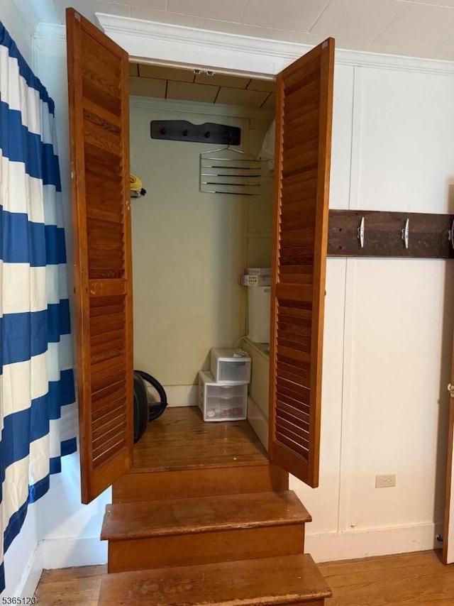 142 Lakeside Dr, Liberty Twp, NJ 07823 - view of closet