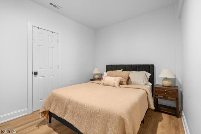 176 Randolph Ave, Mine Hill Twp, NJ 07803 - bedroom featuring light wood finished floors