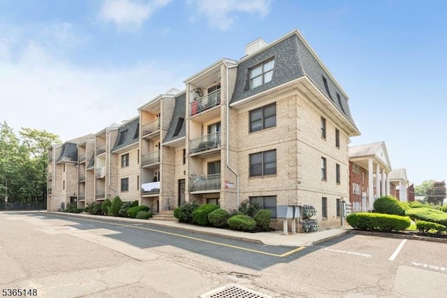 120 Westfield Ave Unit 12, Elizabeth City, NJ 07208 - view of apartment building / complex with uncovered parking