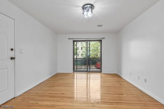 120 Westfield Ave Unit 12, Elizabeth City, NJ 07208 - empty room featuring light wood-type flooring and baseboards