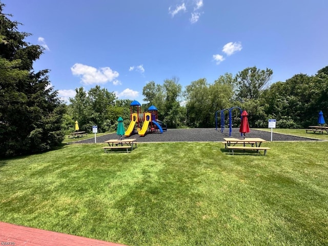 149 Wingate Dr, Independence Twp, NJ 07840 - community jungle gym with a lawn