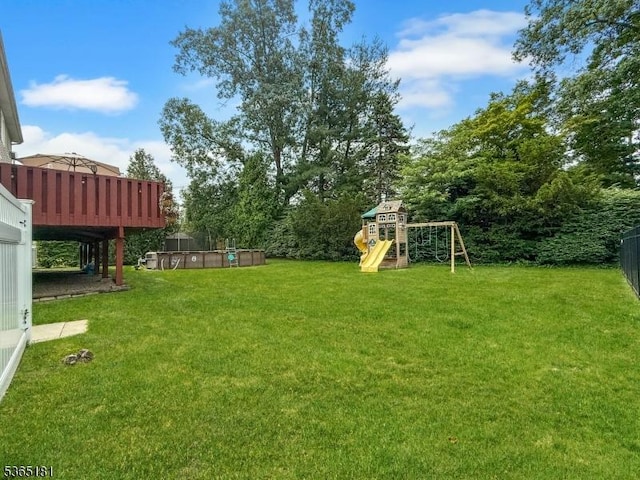 26 Knollwood Rd, Hanover Twp, NJ 07981 - view of yard with a playground