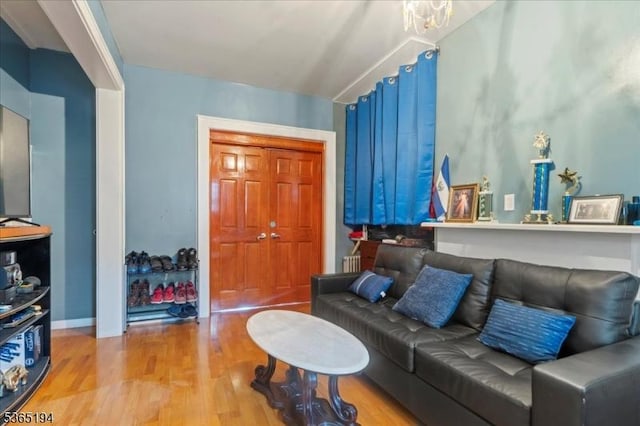 93 Garside St, Newark City, NJ 07104 - living area featuring wood finished floors and baseboards