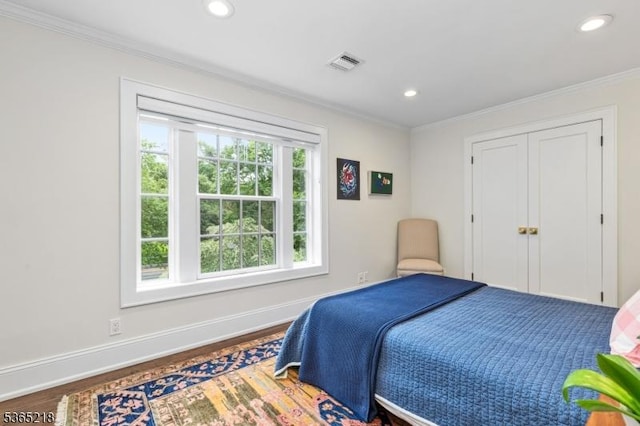 95 Green Ave, Madison Boro, NJ 07940 - bedroom with ornamental molding, wood finished floors, and recessed lighting