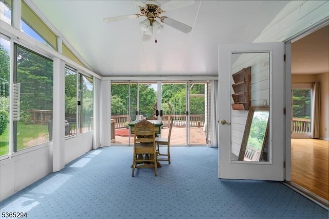 10 Duke Ct, Franklin Twp, NJ 08867 - sunroom / solarium featuring carpet floors, ceiling fan, and lofted ceiling