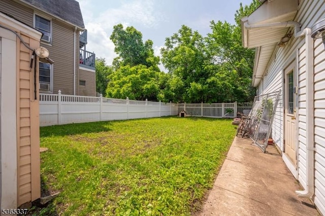 305 W Clay Ave, Roselle Park Boro, NJ 07204 - view of yard