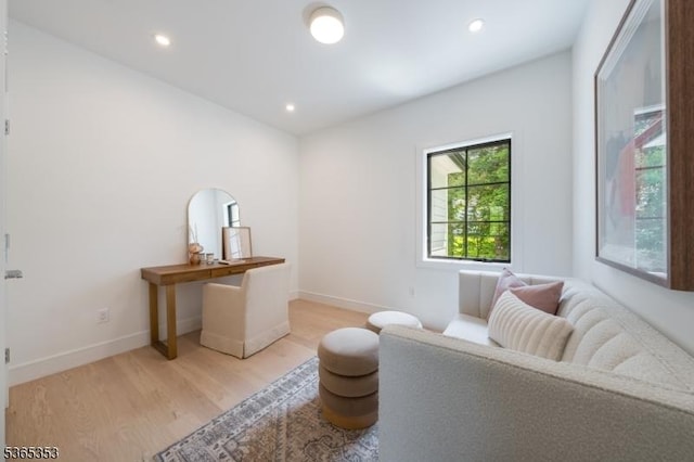 338 Old Short Hills Rd, Millburn Twp, NJ 07078 - sitting room with light wood-type flooring and recessed lighting