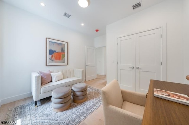 338 Old Short Hills Rd, Millburn Twp, NJ 07078 - living room featuring light wood-type flooring and recessed lighting