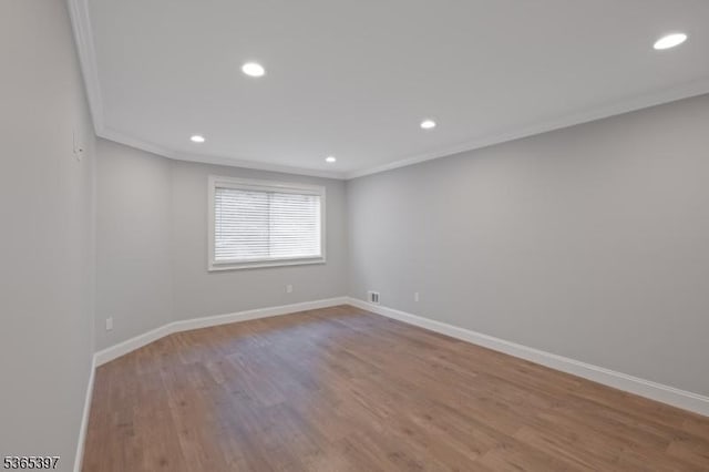 46 Overlook Dr Unit 46, Independence Twp, NJ 07840 - spare room with crown molding, recessed lighting, and wood finished floors