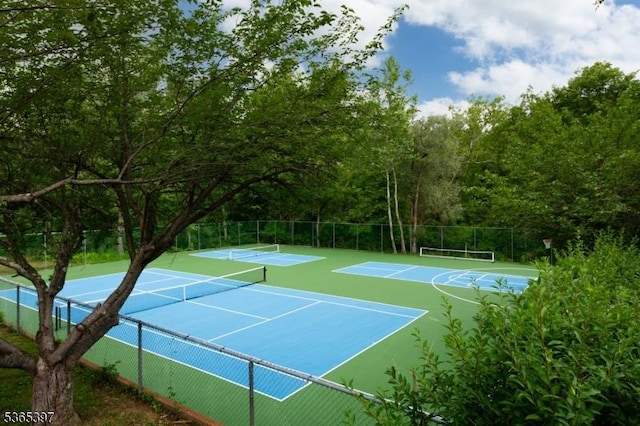 46 Overlook Dr Unit 46, Independence Twp, NJ 07840 - view of tennis court