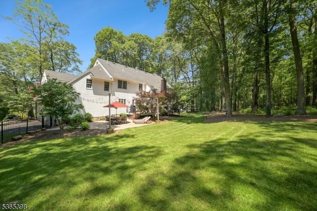 4 Knollwood Ter, Chester Twp, NJ 07930 - rear view of house with a patio