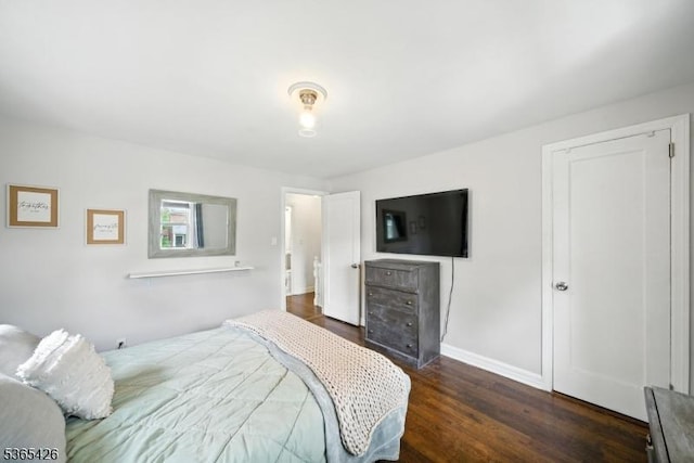 356 Raleigh Rd, Rahway City, NJ 07065 - bedroom featuring dark wood-type flooring and baseboards