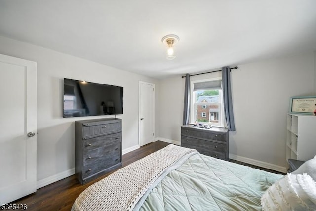 356 Raleigh Rd, Rahway City, NJ 07065 - bedroom featuring dark wood-style flooring