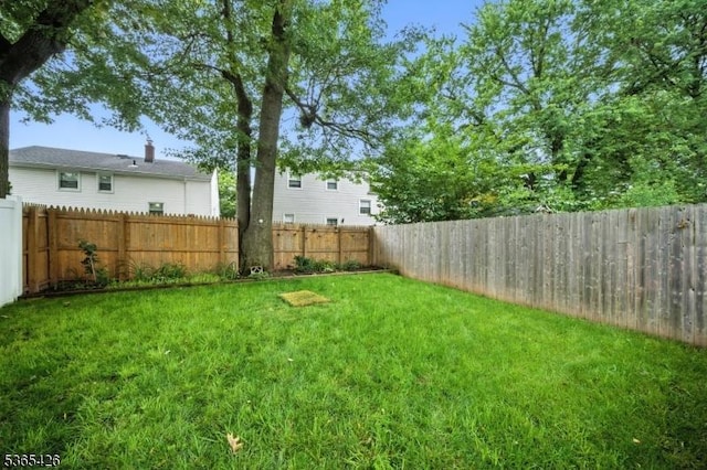 356 Raleigh Rd, Rahway City, NJ 07065 - view of fenced backyard