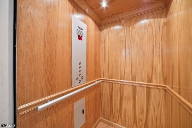 27 Green Way, New Providence Boro, NJ 07974 - elevator