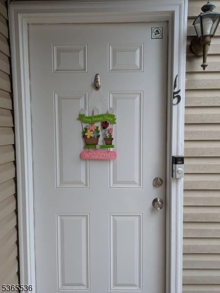 15 Ray Ct, Bedminster Twp, NJ 07921 - property entrance