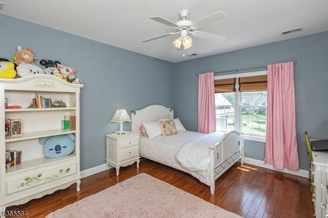 4 Wingover Farm Ct, Raritan Twp, NJ 08822 - bedroom featuring wood finished floors and ceiling fan