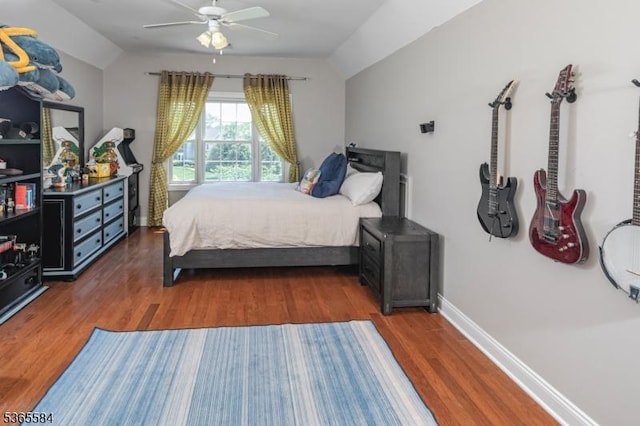 4 Wingover Farm Ct, Raritan Twp, NJ 08822 - bedroom featuring wood finished floors, lofted ceiling, and a ceiling fan