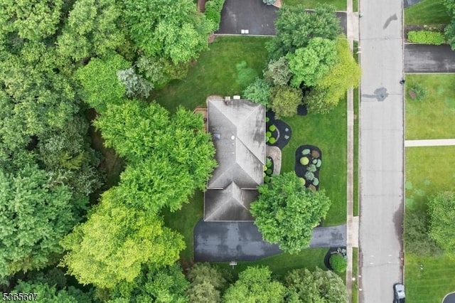 10 Kilmer Dr, Hillsborough Twp, NJ 08844 - drone / aerial view