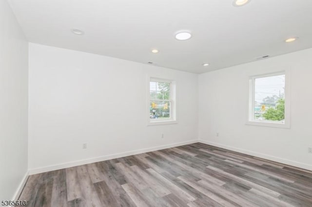 1489 Morris Ave, Union Twp, NJ 07083 - unfurnished room with wood finished floors and recessed lighting