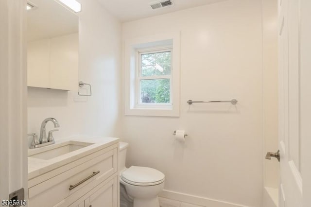 1489 Morris Ave, Union Twp, NJ 07083 - bathroom with toilet and vanity