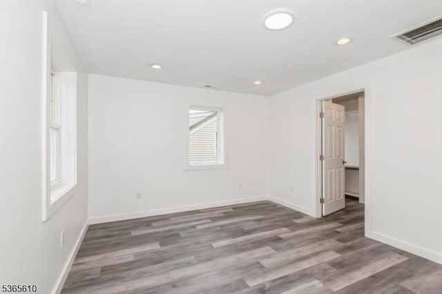 1489 Morris Ave, Union Twp, NJ 07083 - spare room with wood finished floors and recessed lighting