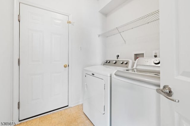 7 Thornton St, Hillsborough Twp, NJ 08844 - laundry room with washing machine and clothes dryer