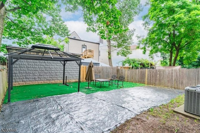 112-114 N 13th St, Newark City, NJ 07107 - fenced backyard featuring a gazebo and a patio area