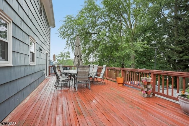 95 Harrison Ave, North Plainfield Boro, NJ 07060 - wooden terrace with outdoor dining space