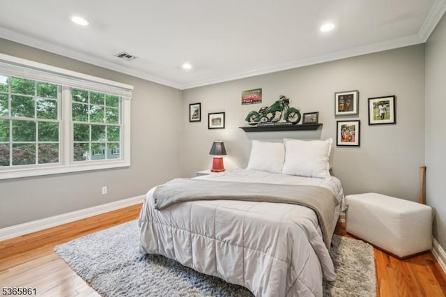 27 Wesley Ct, New Providence Boro, NJ 07974 - bedroom featuring wood finished floors, crown molding, and recessed lighting