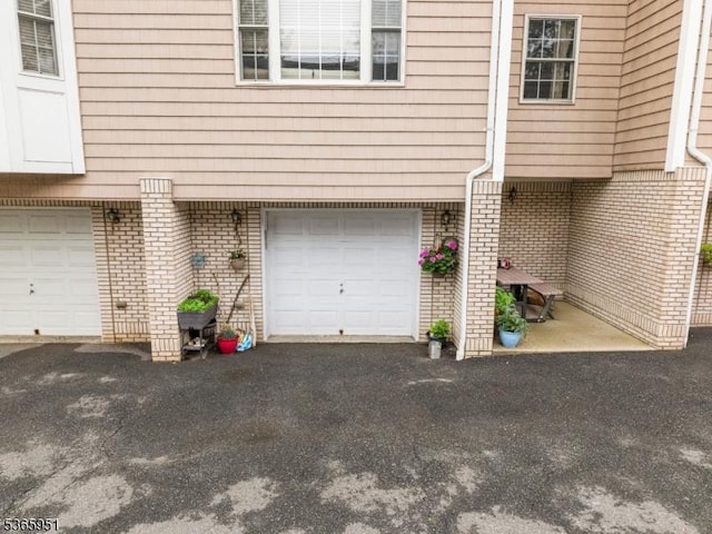 87-02 Centre St Unit 2, Nutley Twp, NJ 07110 - view of garage