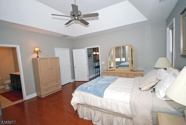 10 Cliff Rd Unit A3, Woodland Park, NJ 07424 - bedroom with wood finished floors, ensuite bath, and a ceiling fan