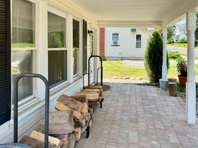 77 Belvidere Ave, Oxford Twp, NJ 07863 - view of patio / terrace with entry steps
