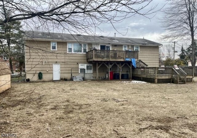 800 Raritan Rd, Clark Twp, NJ 07066 - rear view of property featuring a deck