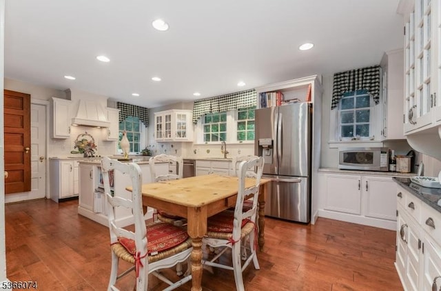 701 Hillcrest Blvd, Phillipsburg Town, NJ 08865 - dining room featuring wood finished floors and recessed lighting