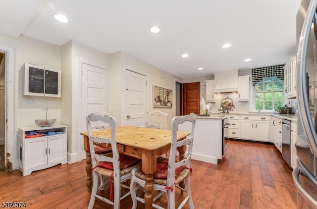701 Hillcrest Blvd, Phillipsburg Town, NJ 08865 - dining room with hardwood / wood-style floors and recessed lighting
