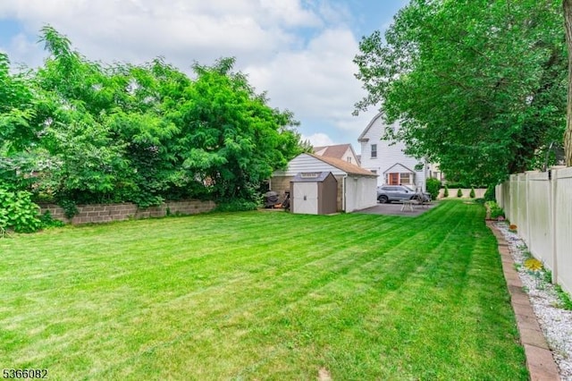 1432 Munn Ave, Hillside Twp, NJ 07205 - view of yard with a shed