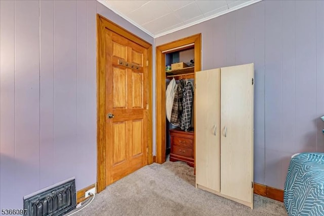 159 Aurora St, Lopatcong Twp, NJ 08865 - corridor featuring carpet floors and ornamental molding