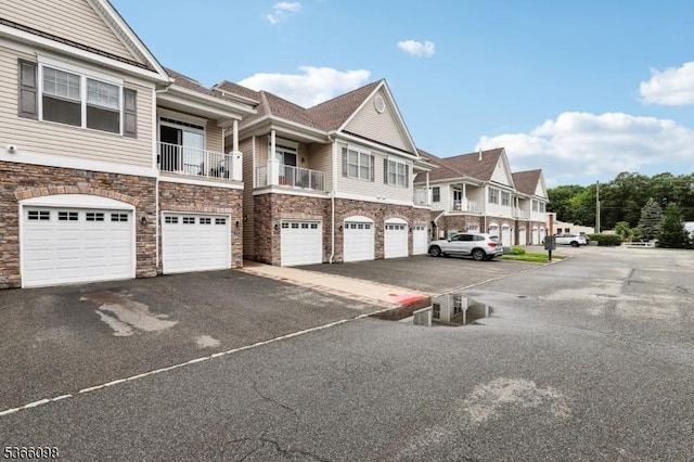 28 Elston Ct Unit 28, Wanaque Boro, NJ 07420 - view of asphalt road