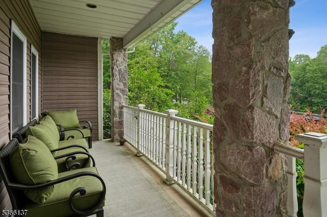 4 Knollwood Ln, Hardyston Twp, NJ 07460 - view of balcony