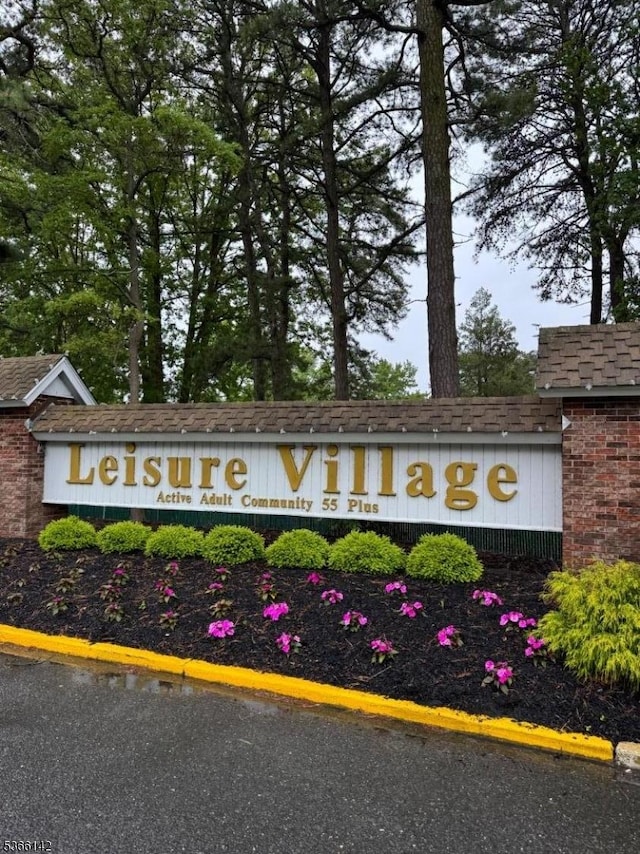 472B Thornbury Ct, Lakewood Twp, NJ 08701 - view of community / neighborhood sign