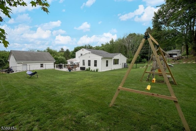 105 Rolling Acres Dr, Hampton Twp, NJ 07860 - view of yard featuring a playground