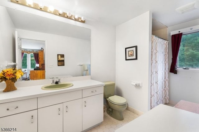 33 Kings Hwy, Washington Twp, NJ 07853 - full bath featuring vanity and curtained shower