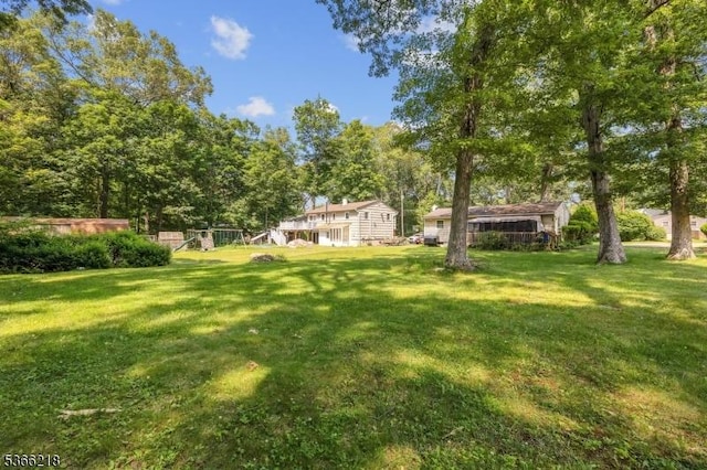 15 Stony Brook Rd, Byram Twp, NJ 07874 - view of green lawn