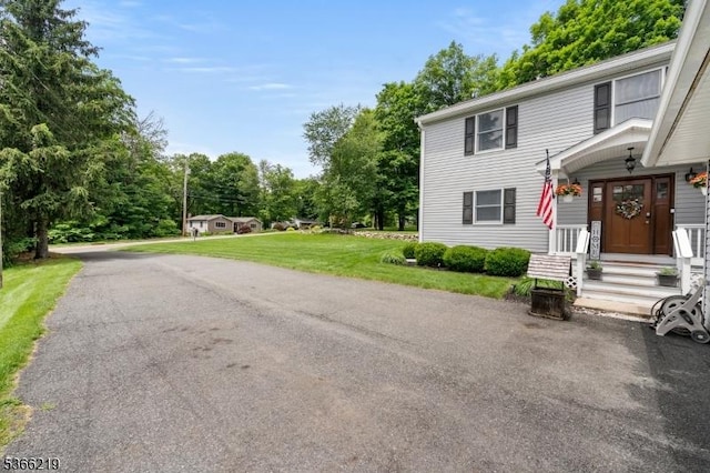 12 Ridge Rd, West Milford Twp, NJ 07480 - view of front of property with a front yard